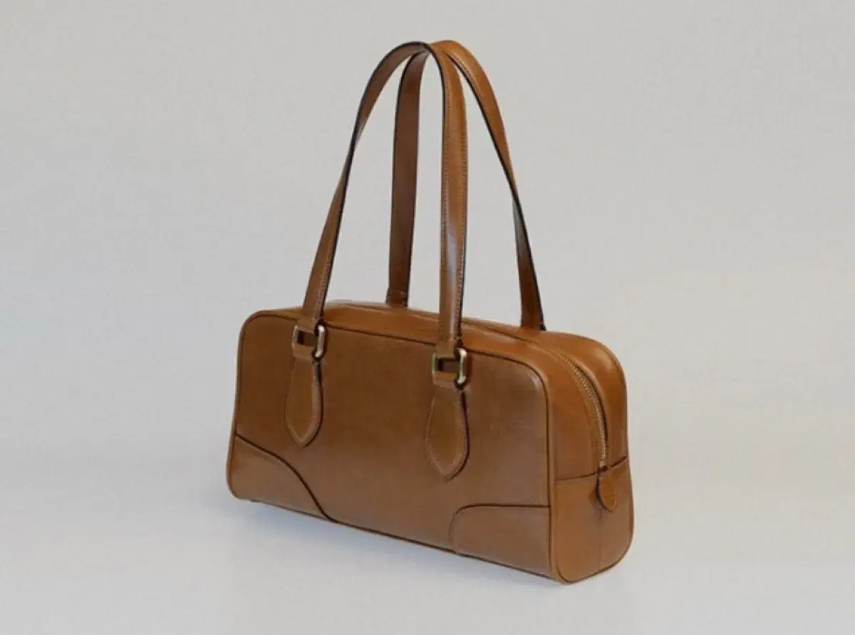 LO61 timeless Bowler Bag in British Tan