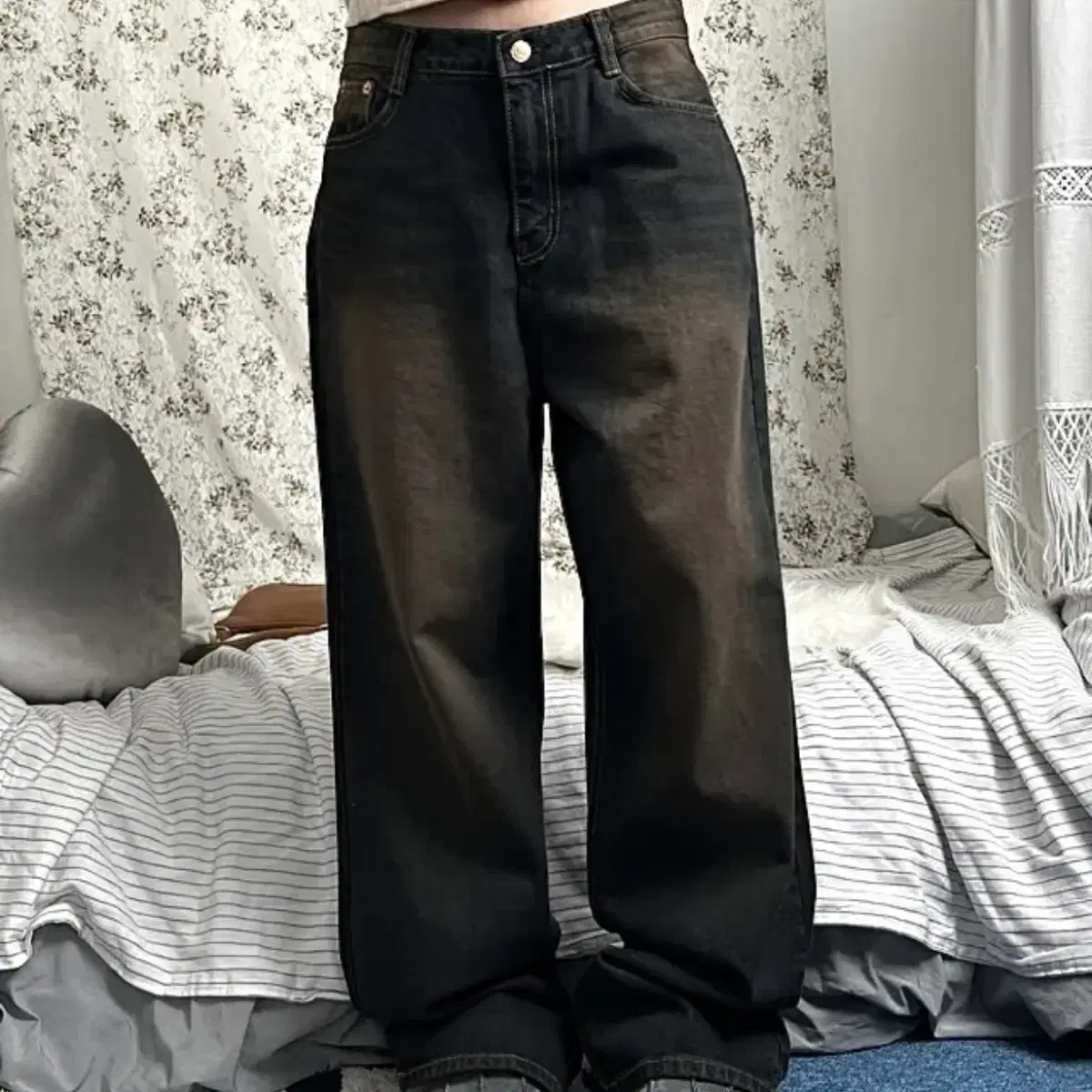 brown teen sand denim pants . 와이드 데님