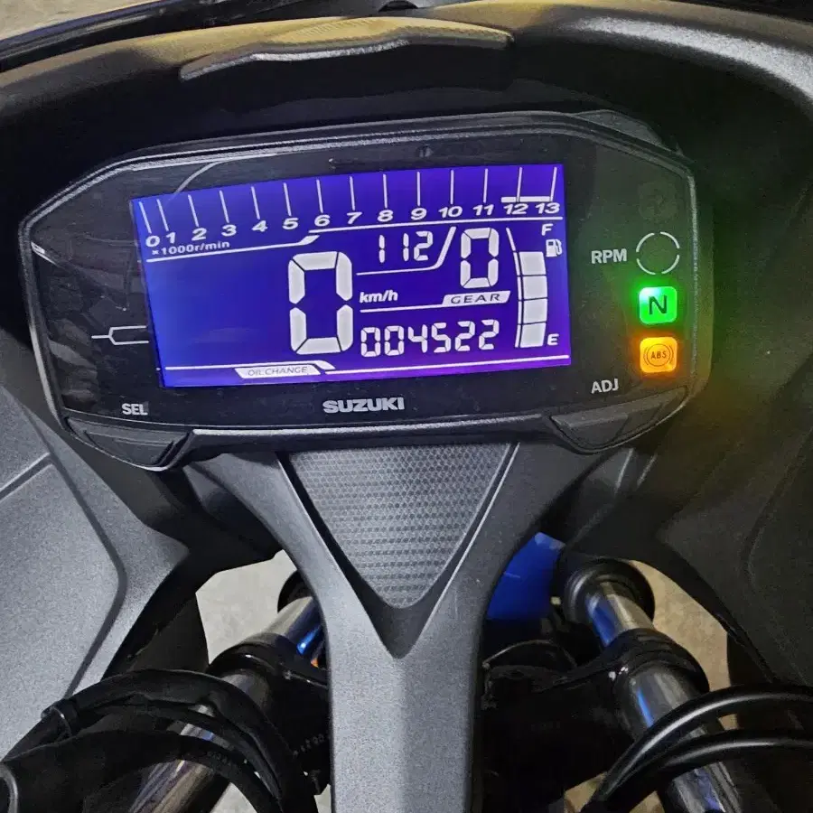 신차급 23년식 gsx-r125 4522km 판매합니다