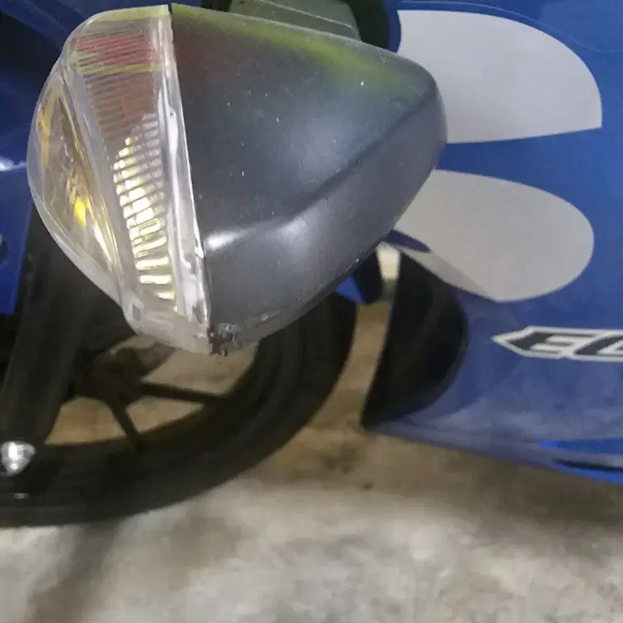 신차급 23년식 gsx-r125 4522km 판매합니다