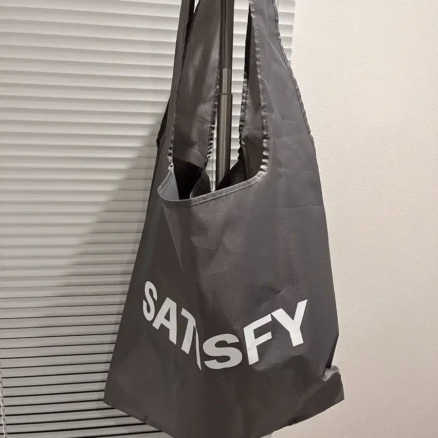 SATISFY Running tote bag トートバッグ SATISFY Running tote bag トートバッグ グレー