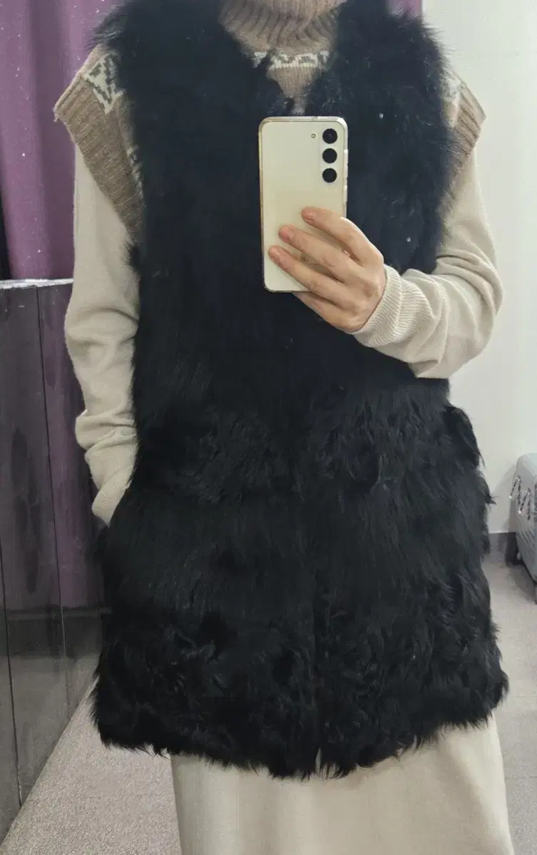 Sisley42Fur Vest