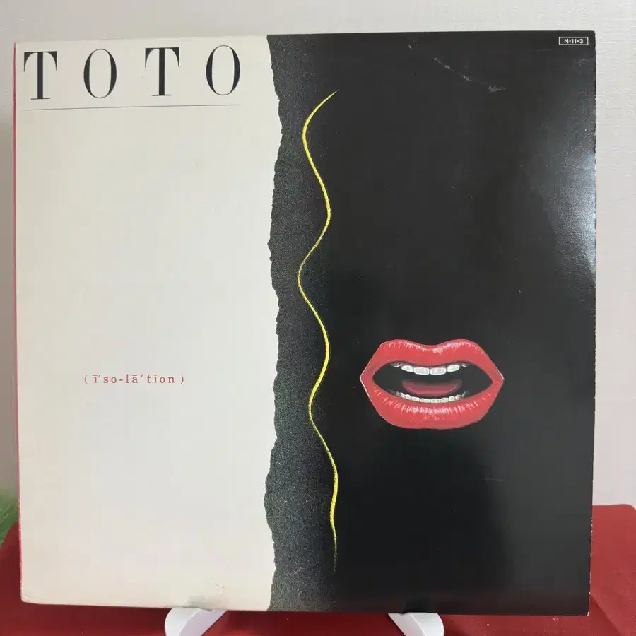 Toto -  Isolation(LP)