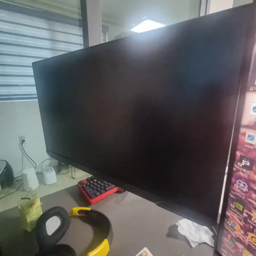 삼성오디세이G425인치 240hz 게이밍모니터 팝니다