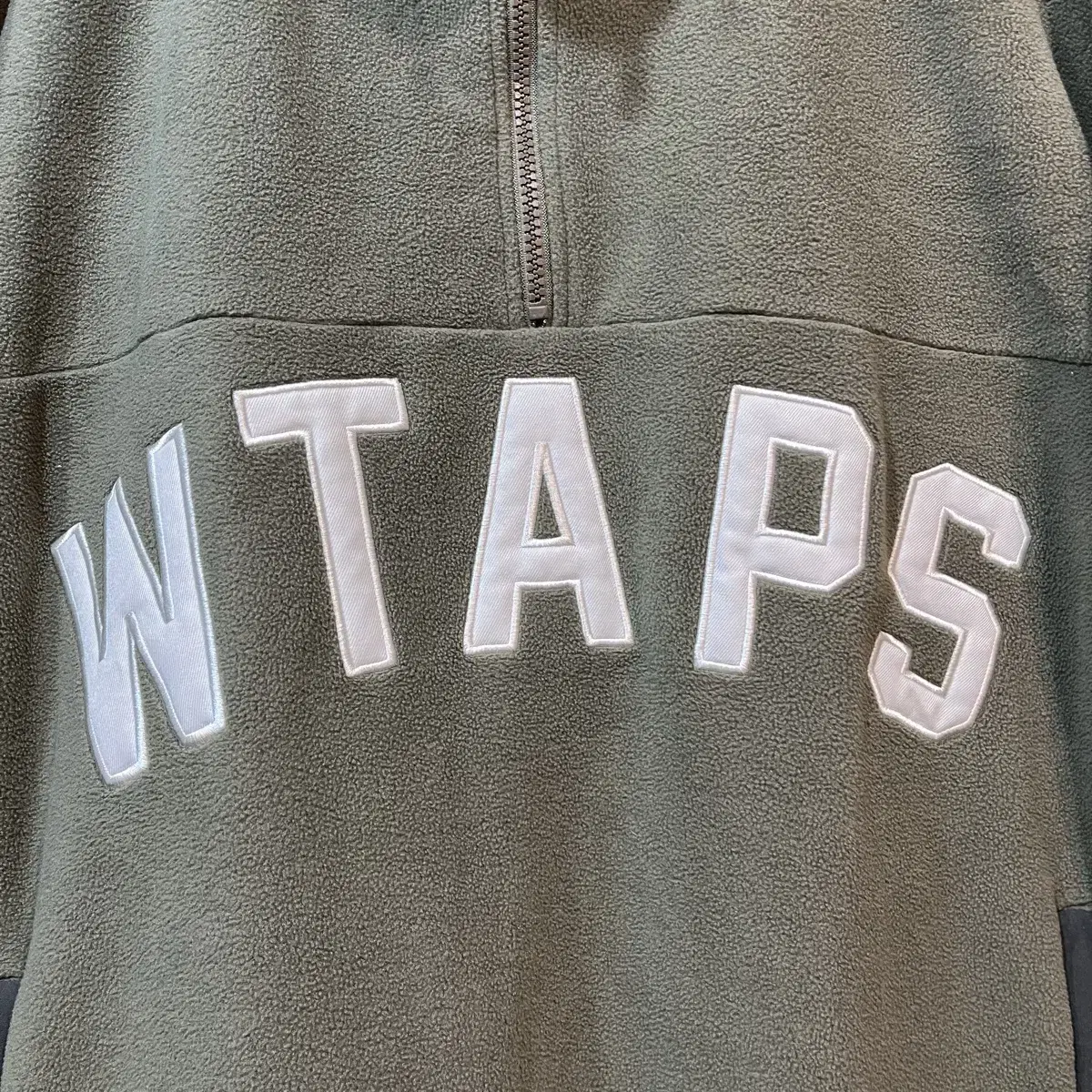 [03] WTAPS 더블탭스 반집업 플리스