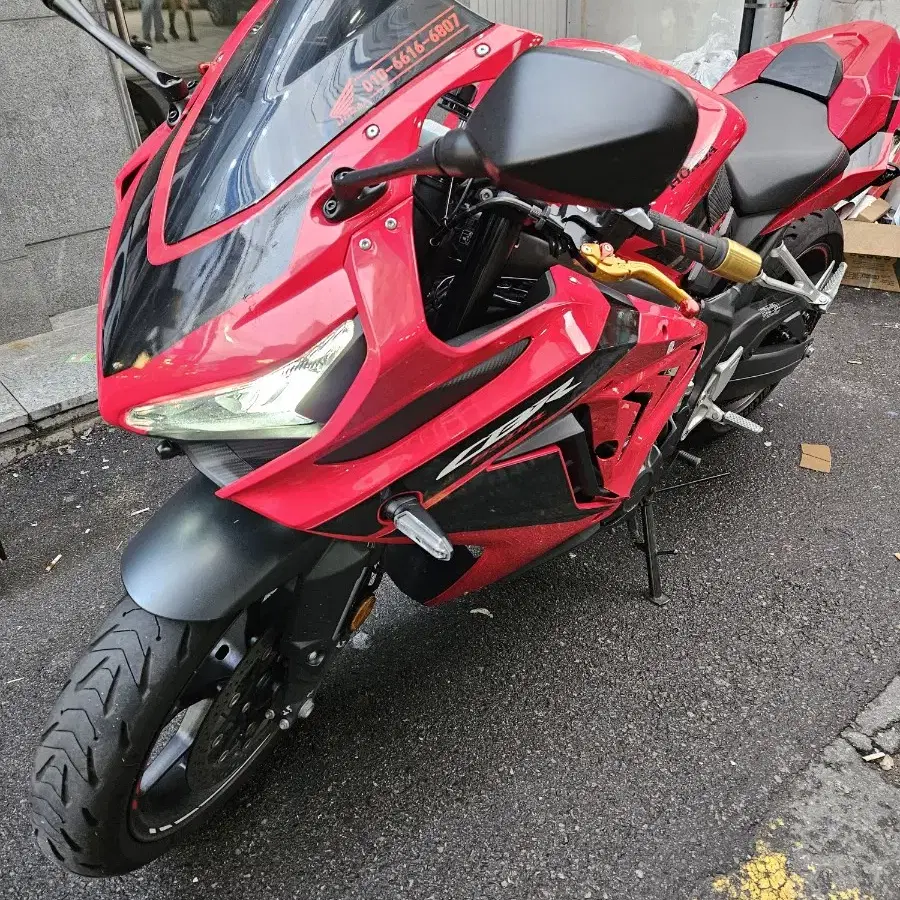 cbr650r 23년식11월출고 1만키로 무사고 무슬립