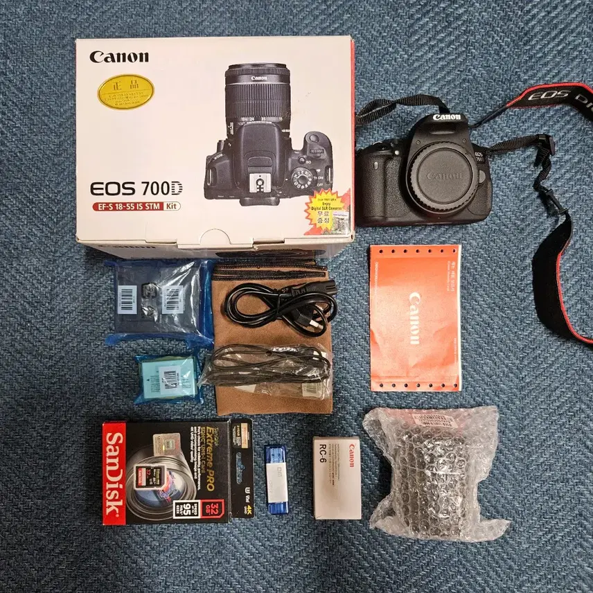 캐논정품 EOS 700D DSLR 카메라+렌즈있음 풀세트