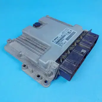 푸조 5008 ECU 모듈 0 281 032 456 /0281032456