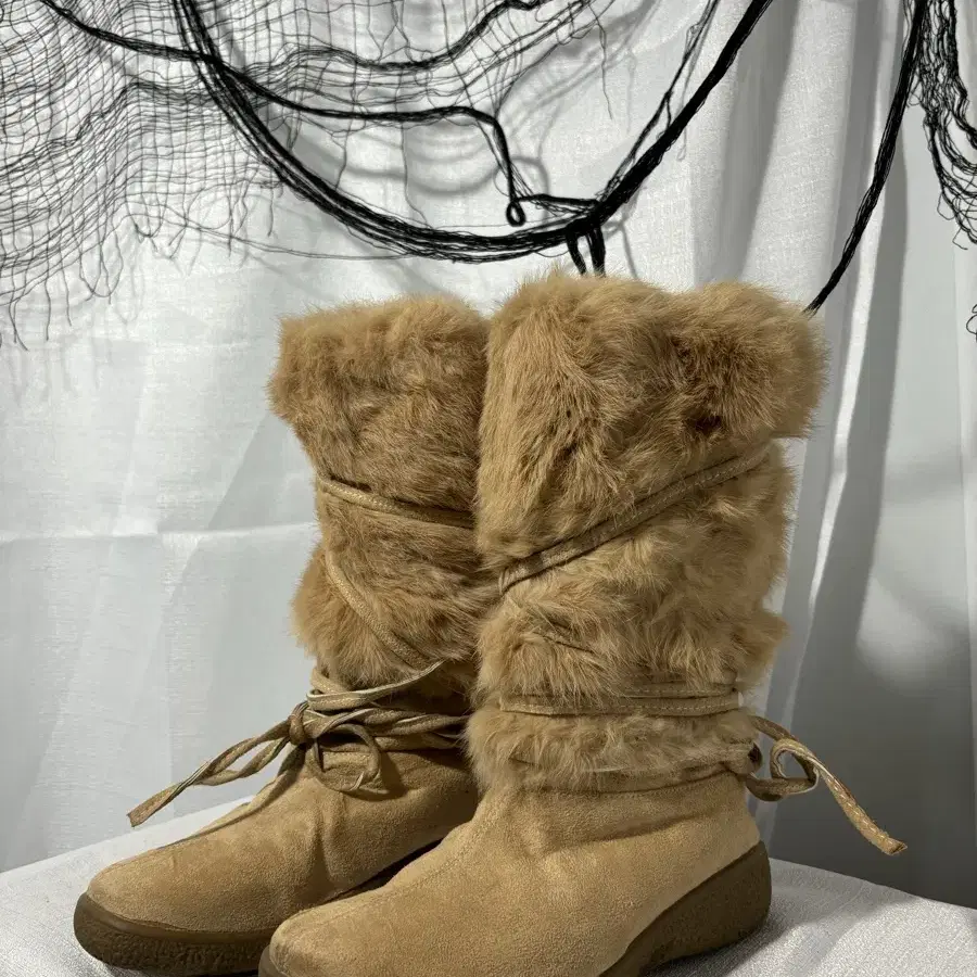 Beige Fur Detail Strap Boots