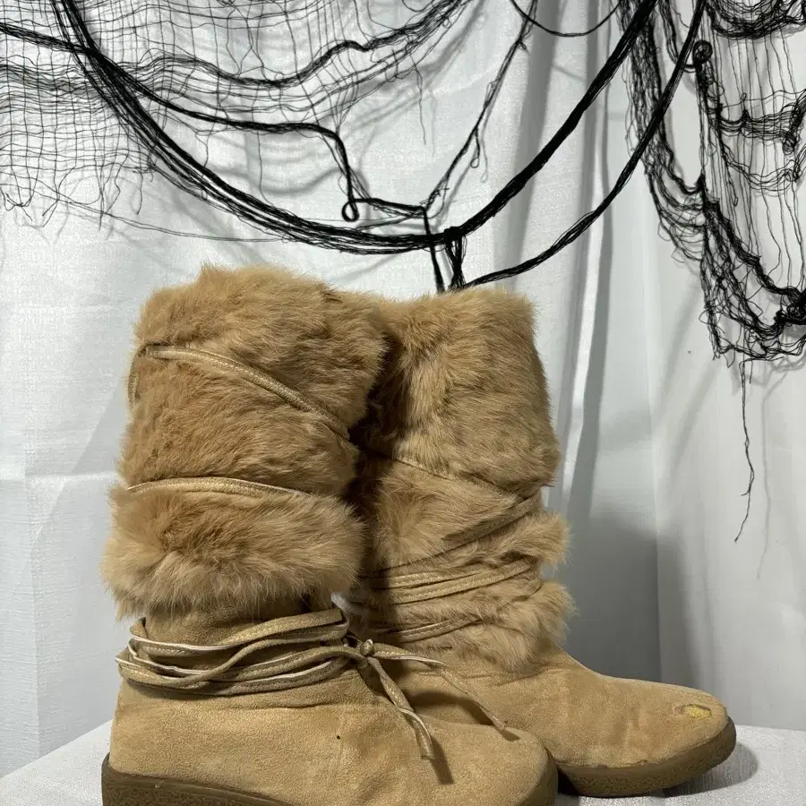 Beige Fur Detail Strap Boots