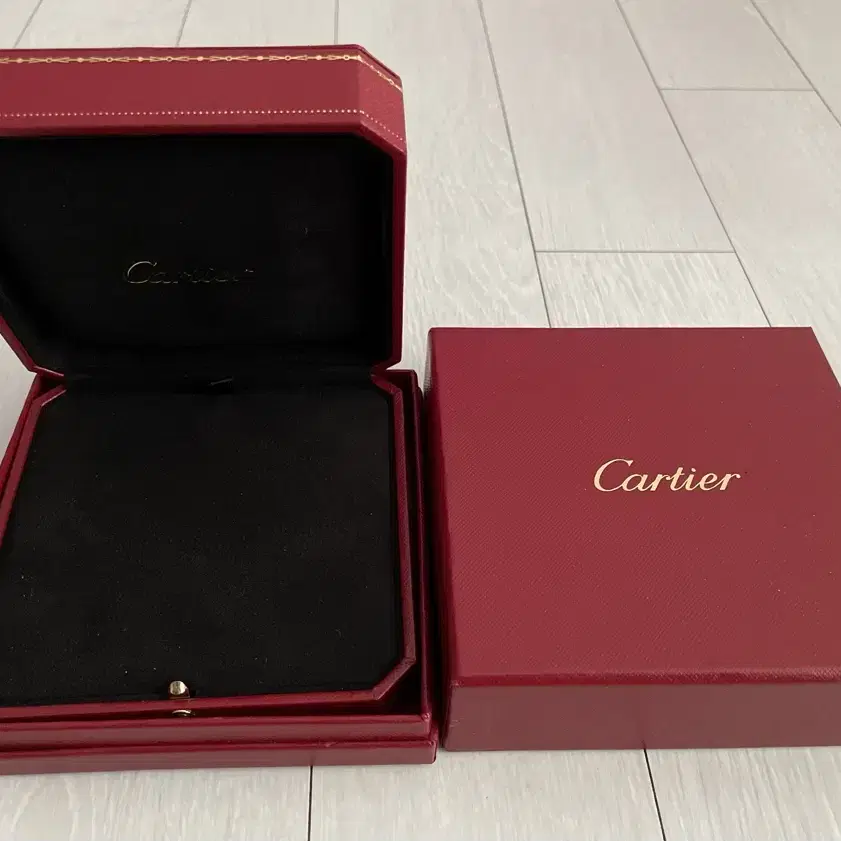 [Cartier]까르띠에 목걸이 케이스 박스 판매합니다.