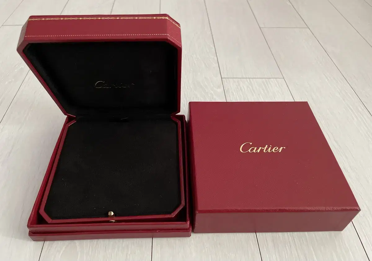 [Cartier]까르띠에 목걸이 케이스 박스 판매합니다.