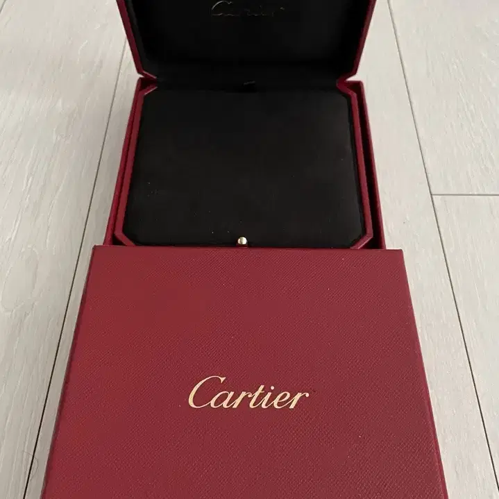 [Cartier]까르띠에 목걸이 케이스 박스 판매합니다.