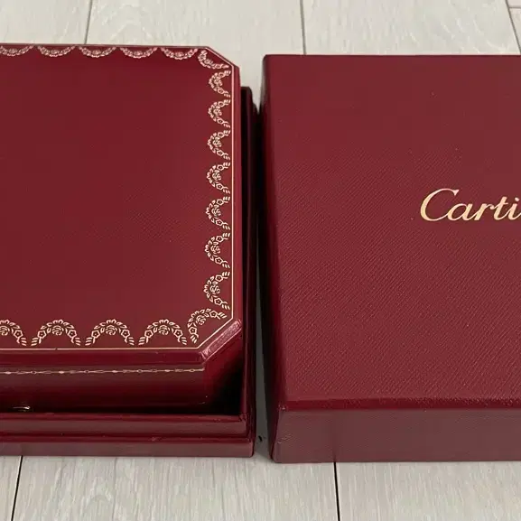 [Cartier]까르띠에 목걸이 케이스 박스 판매합니다.