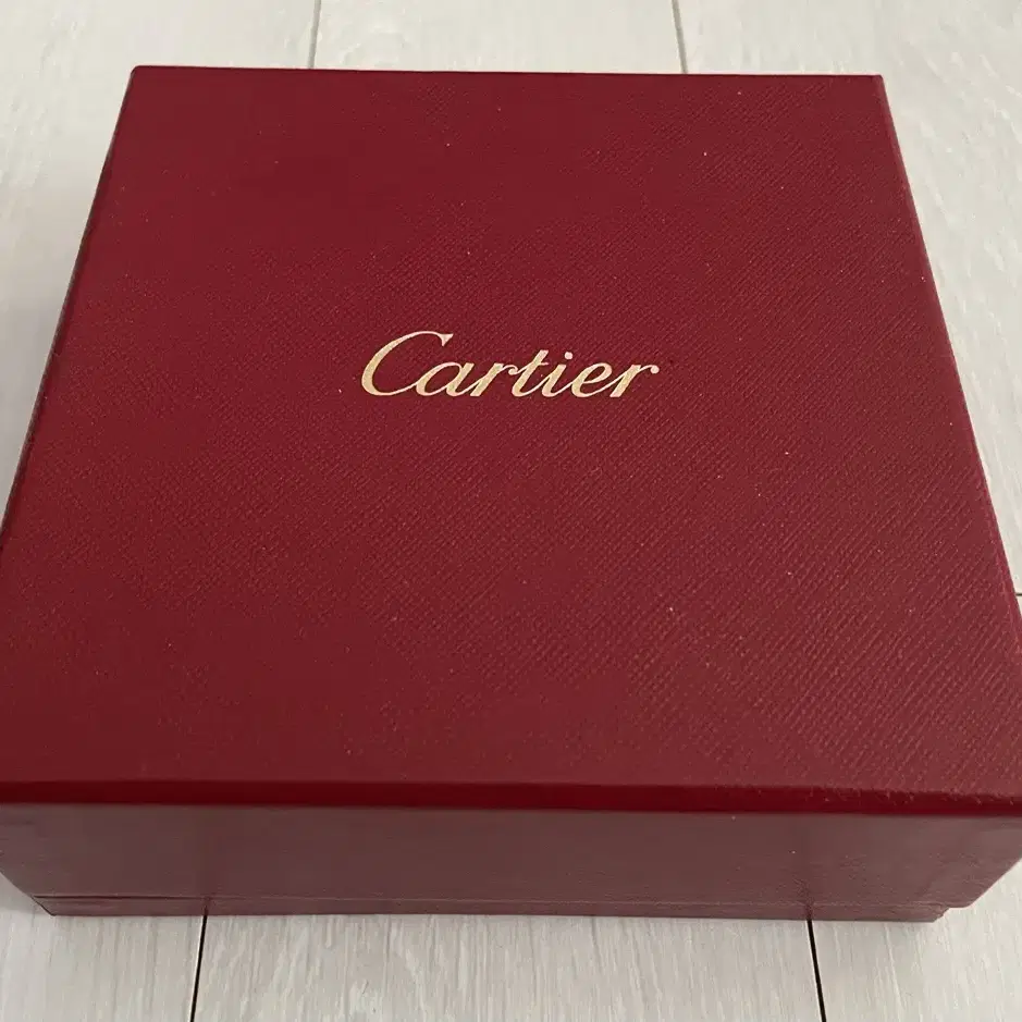 [Cartier]까르띠에 목걸이 케이스 박스 판매합니다.