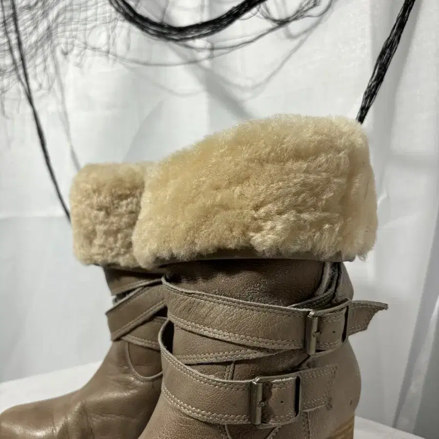 Strap Belt Detail Ivory Fur Boots