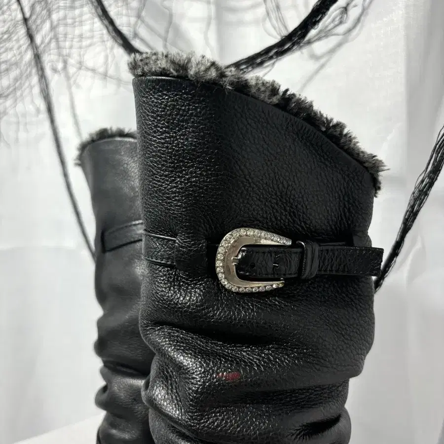 Belt Detail Fur Long wrinkle Boots