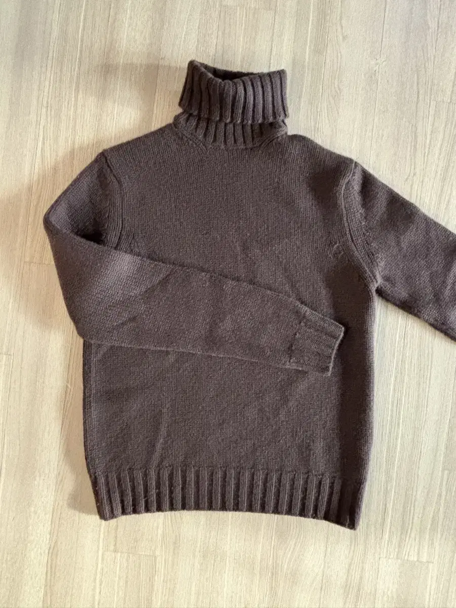 Cashmere Polar Knit (San Francisco Market)