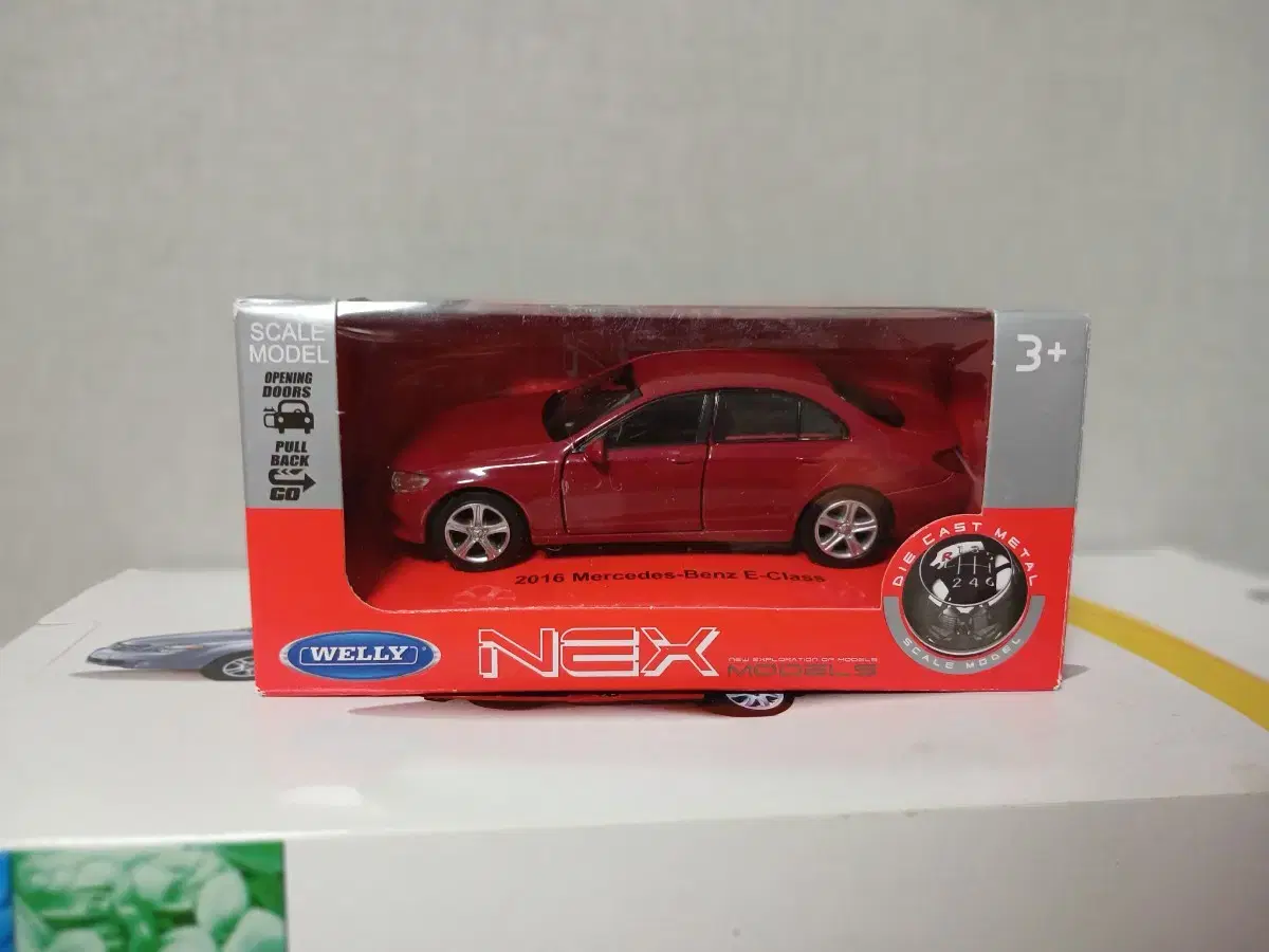 1:38 (1:36) Mercedes-Benz E-Class W213 Minicar Diecast