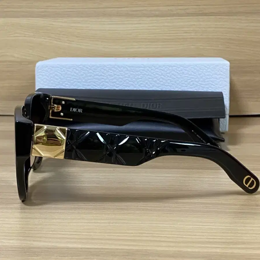 Dior Eyewear 라운드 프레임 선글라스 LADY9522R3I