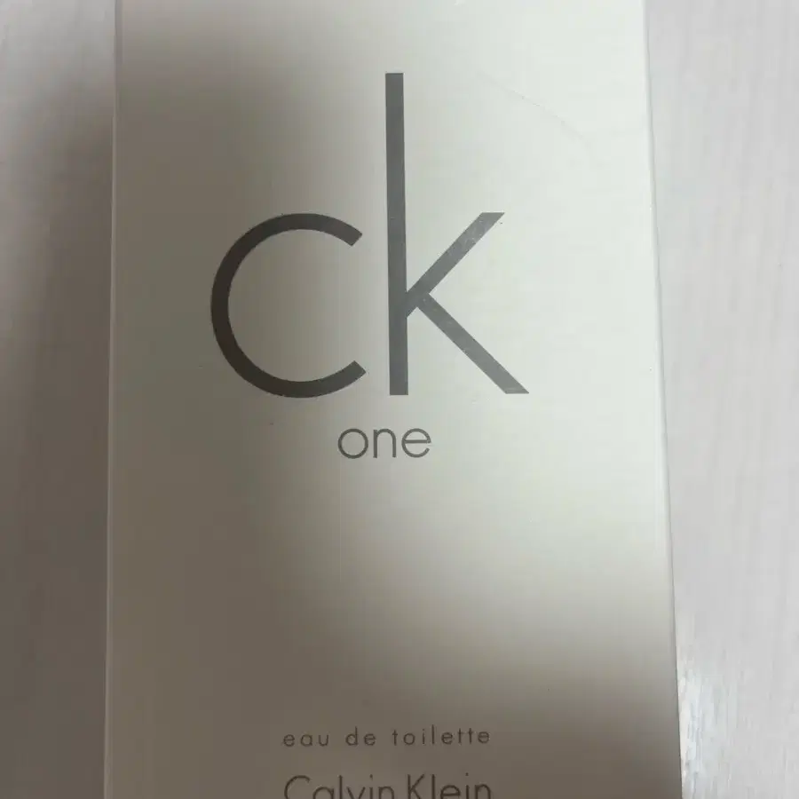 캘빈클라인 CK one 오드뚜왈렛 100ml 미개봉 급처