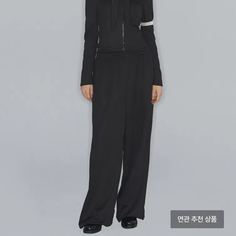 새상품급처)openyy FIELD POCKET TRAINING PANTS