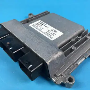 기아 로체 ECU 모듈 39141-25771 / 39111-25771