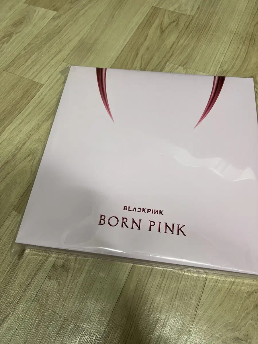 블랙핑크 LP Born pink 미개봉 팝니다