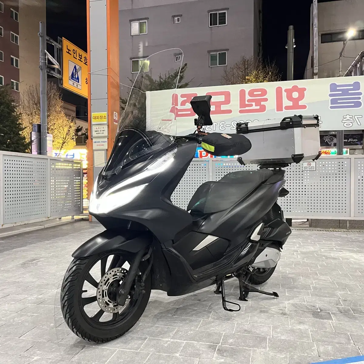 2019년식 PCX125 관리잘한차량 판매합니다