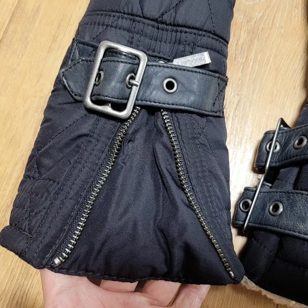 바버(Barbour) 양털안감 퀼트 폴라 라이더자켓 55