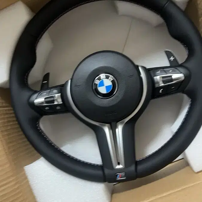 BMW F바디 전 차종 열선가능 m핸들