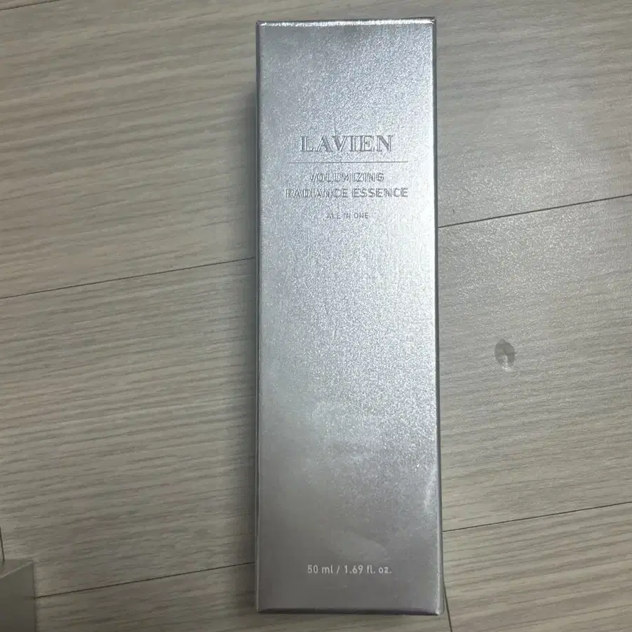 라비앙 LAVIEN 볼륨마이징 래디언스 에센스 50ml