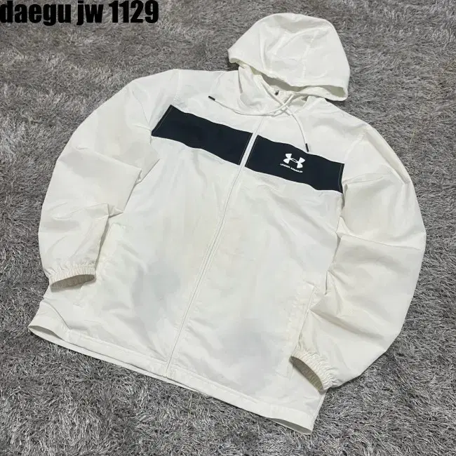 XL UNDER ARMOUR JACKET 언더아머 자켓