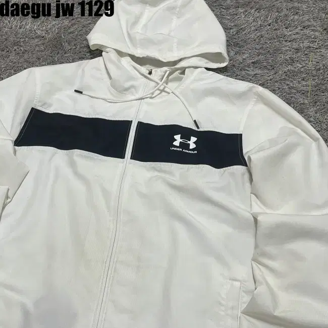 XL UNDER ARMOUR JACKET 언더아머 자켓