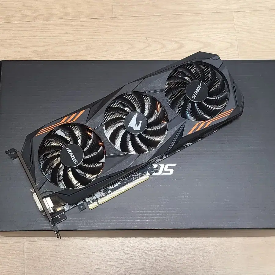 기가바이트 AORUS gtx1060 6g 그래픽카드