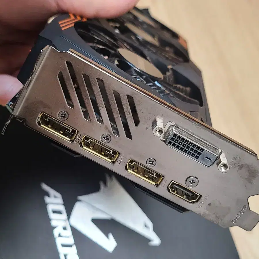 기가바이트 AORUS gtx1060 6g 그래픽카드