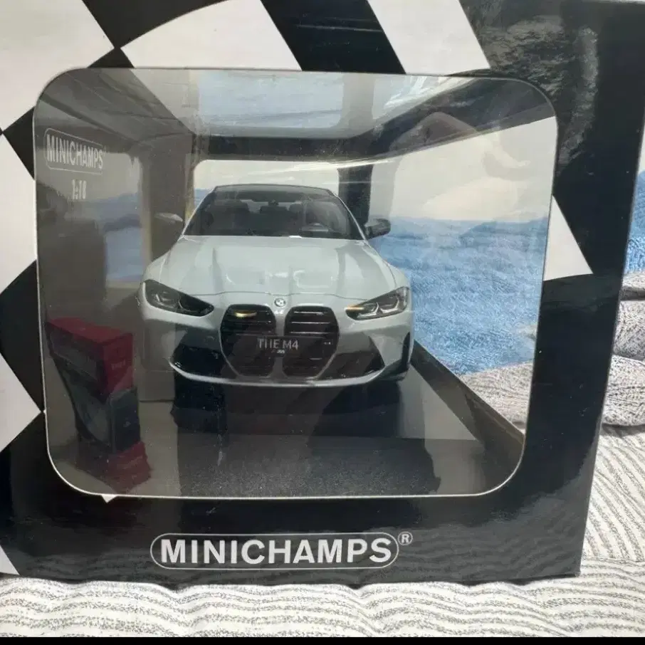 미니챔프 1:18 1/18 Bmw m4컴페티션 다이 캐스트 (논오픈)