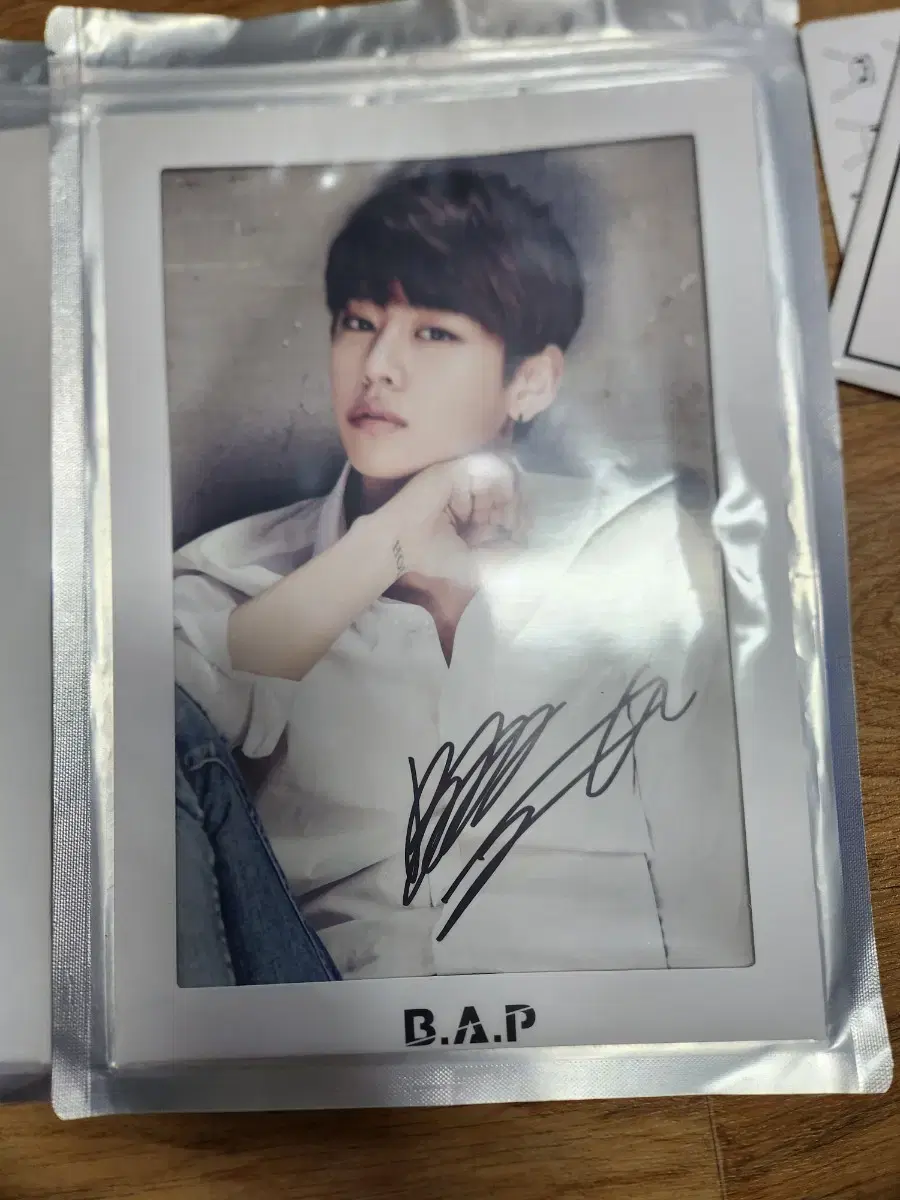 B.A.P daehyeon youngjae 3rd Term fanmeeting Signed Photo