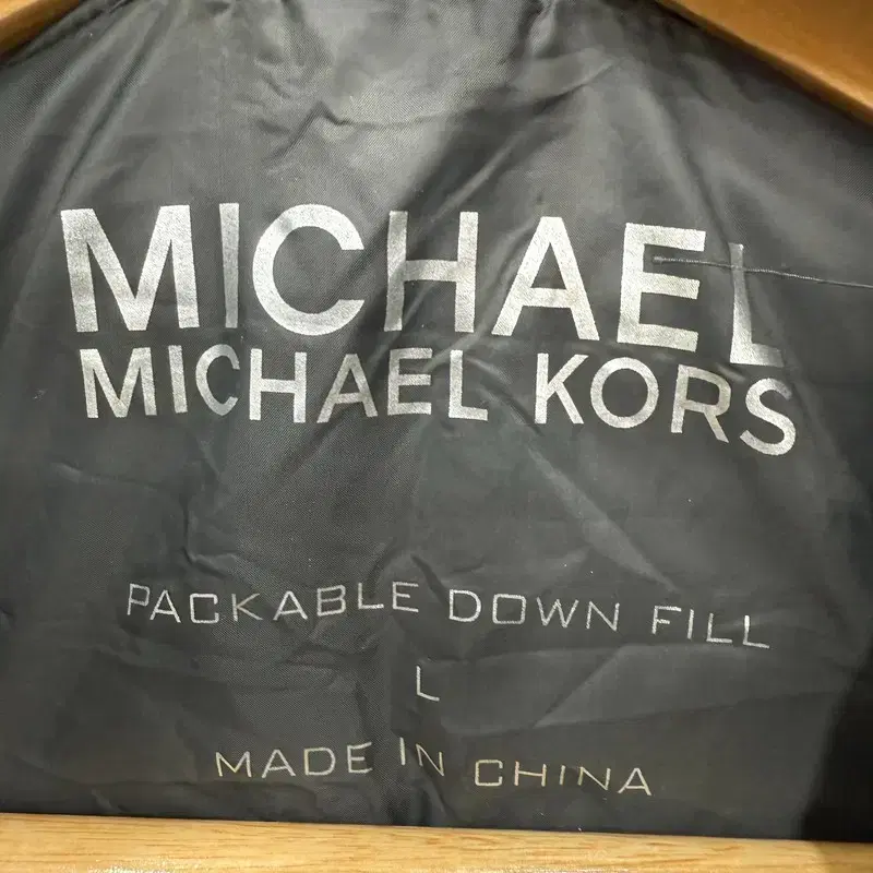 [ MICHAEL KORS ] 마이클코어스 패딩 [L]