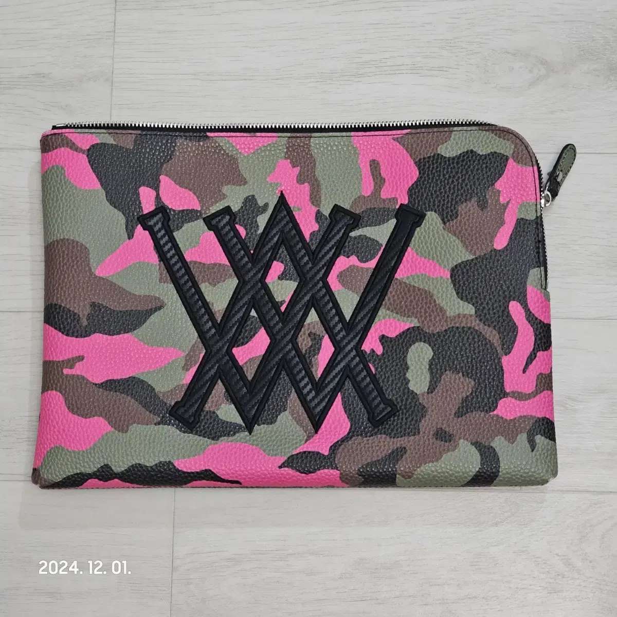 New Golf Pink Camo Clutch Bag