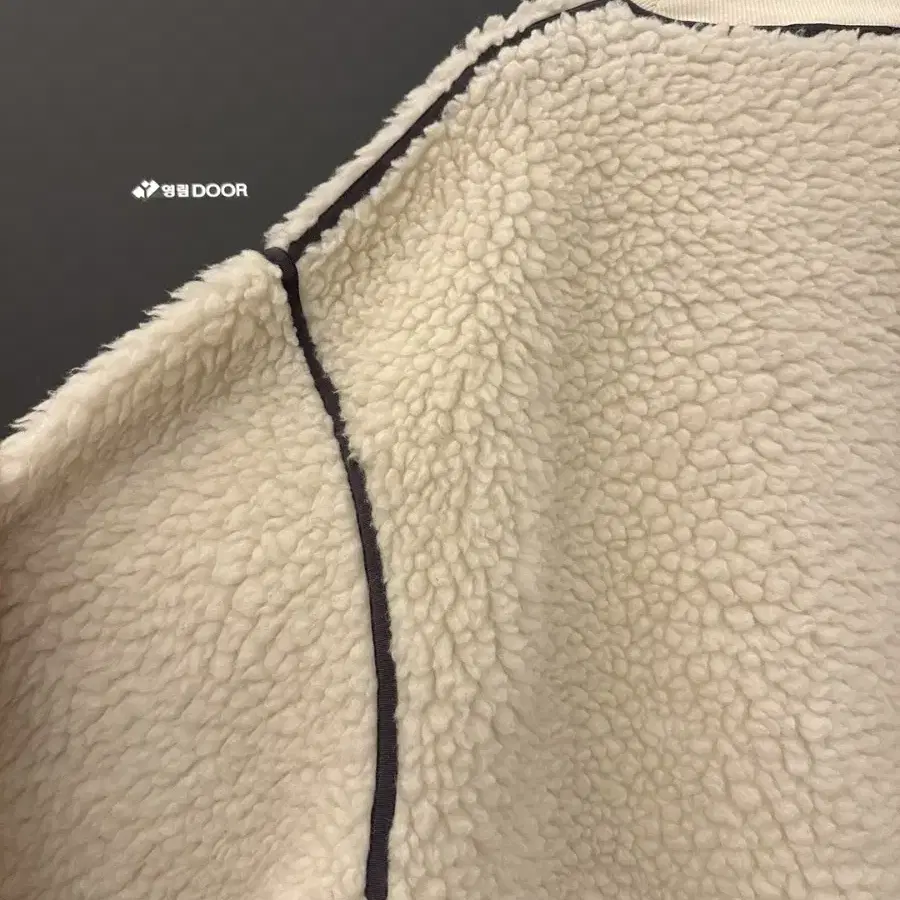 아크네 스튜디오(Acne studios)플리스