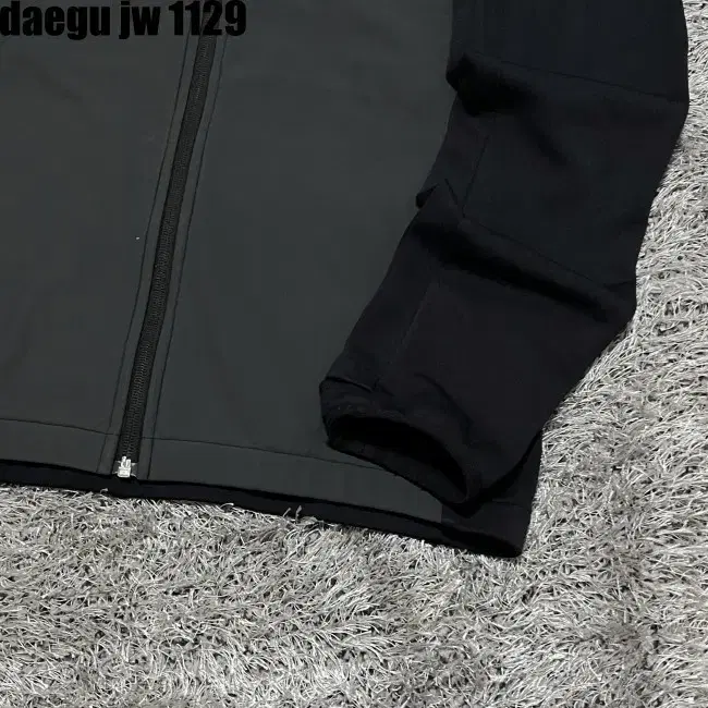 L DESCENTE JACKET 데상트 자켓