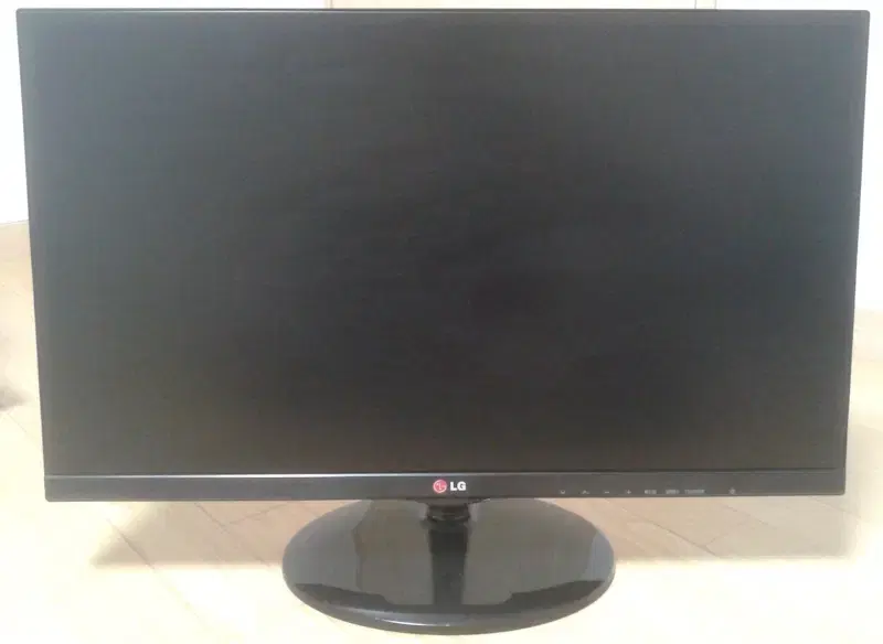 대구직거래) LG 27인치 LCD 모니터 팝니다(27MT76D)