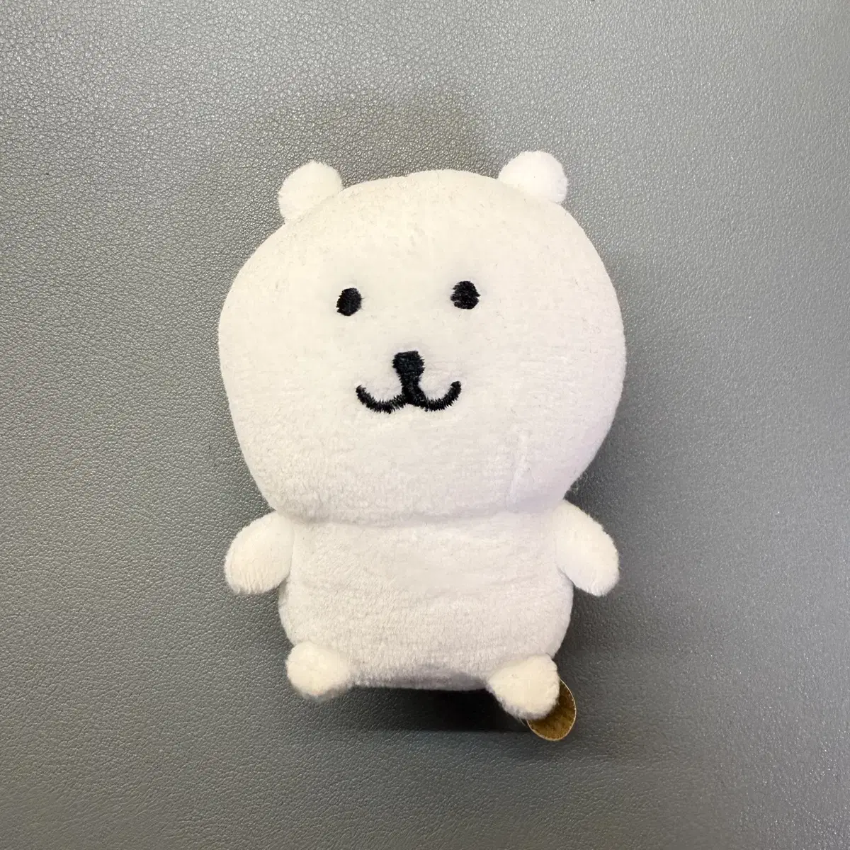 앉은 농담곰 누이