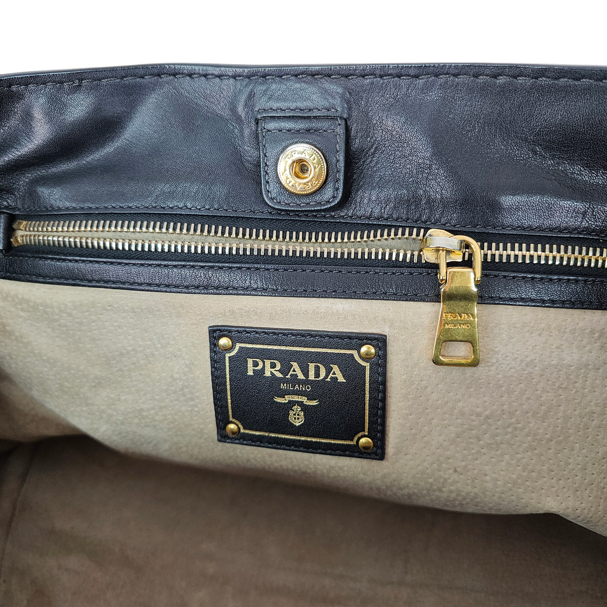 PRADA 프라다 소프트 카프 숄더백