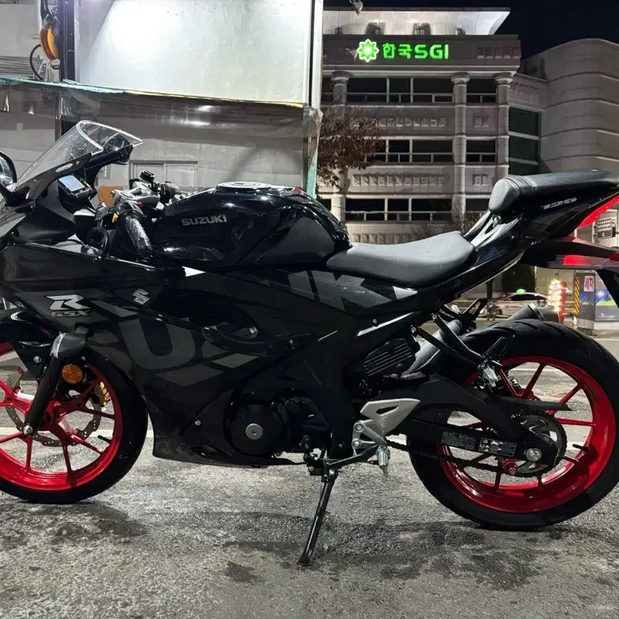 스즈키gsxr125 23년식