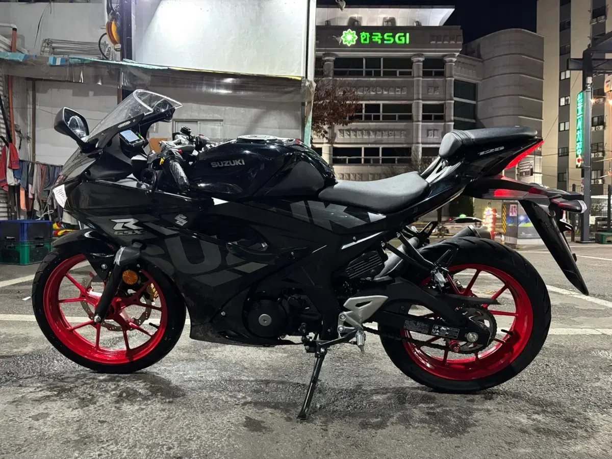 스즈키gsxr125 23년식