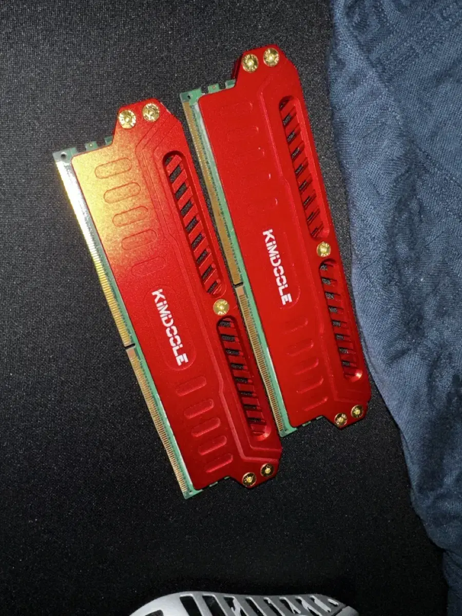 DDR5 22년 하금치 a다이 언락 16GBx2 (김둘레방열판)