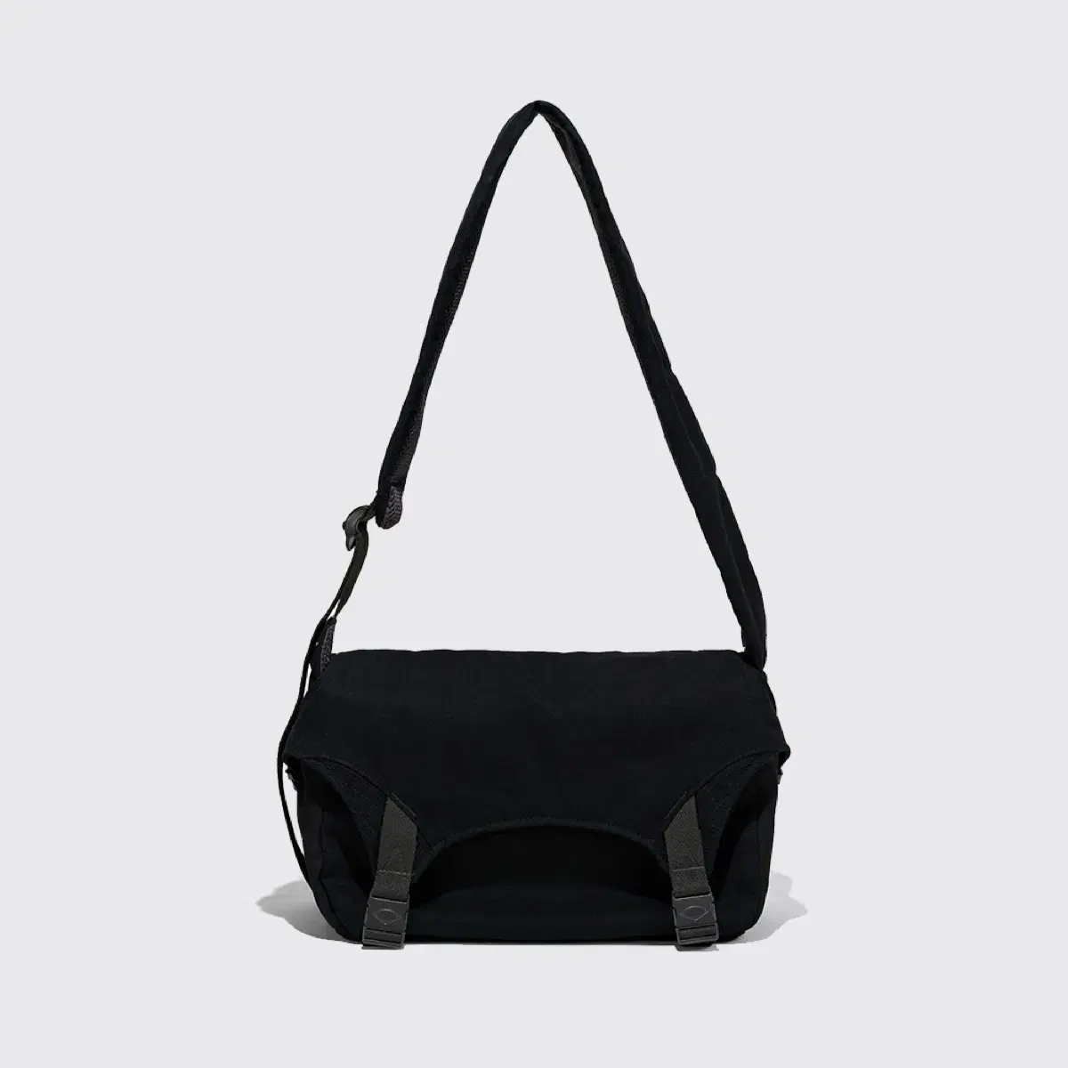 미스치프 OXFORD MAIL BAG BLACK