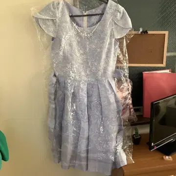 Debut de Fiore 연보라색 레이스 드레스와 파니에